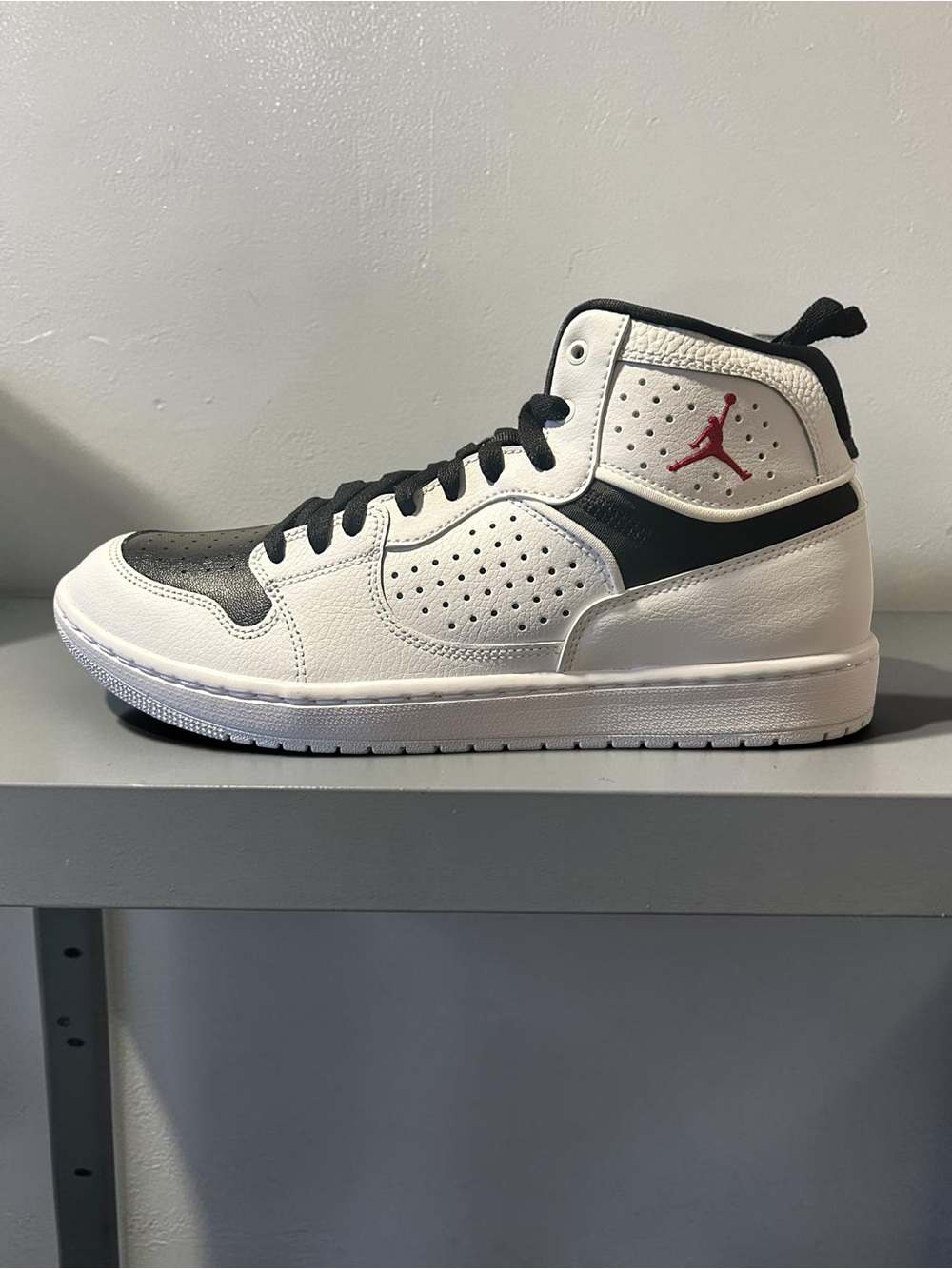 Air Jordan Access 'White Black'